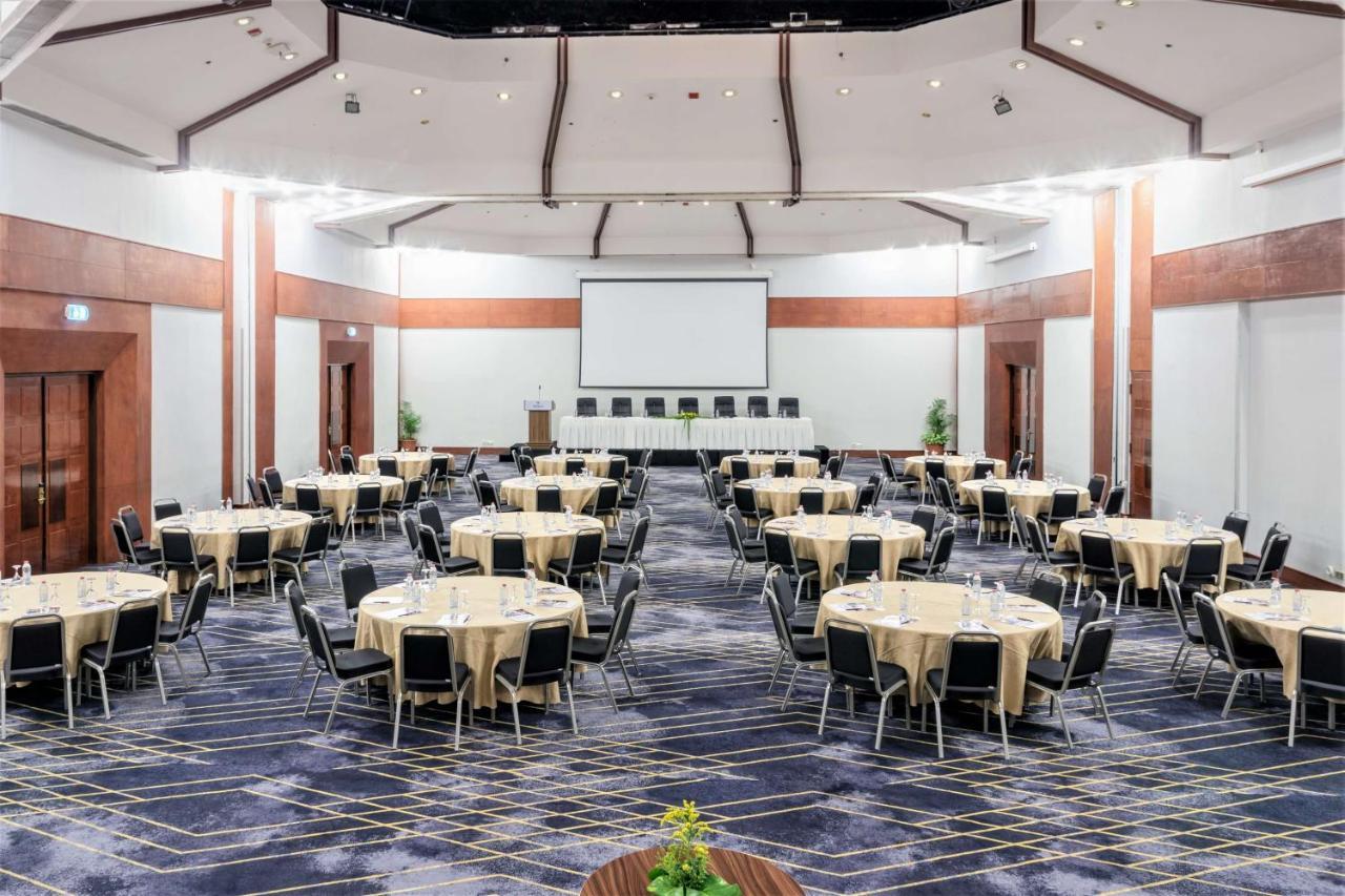 Hilton Yaounde Hotel Luaran gambar