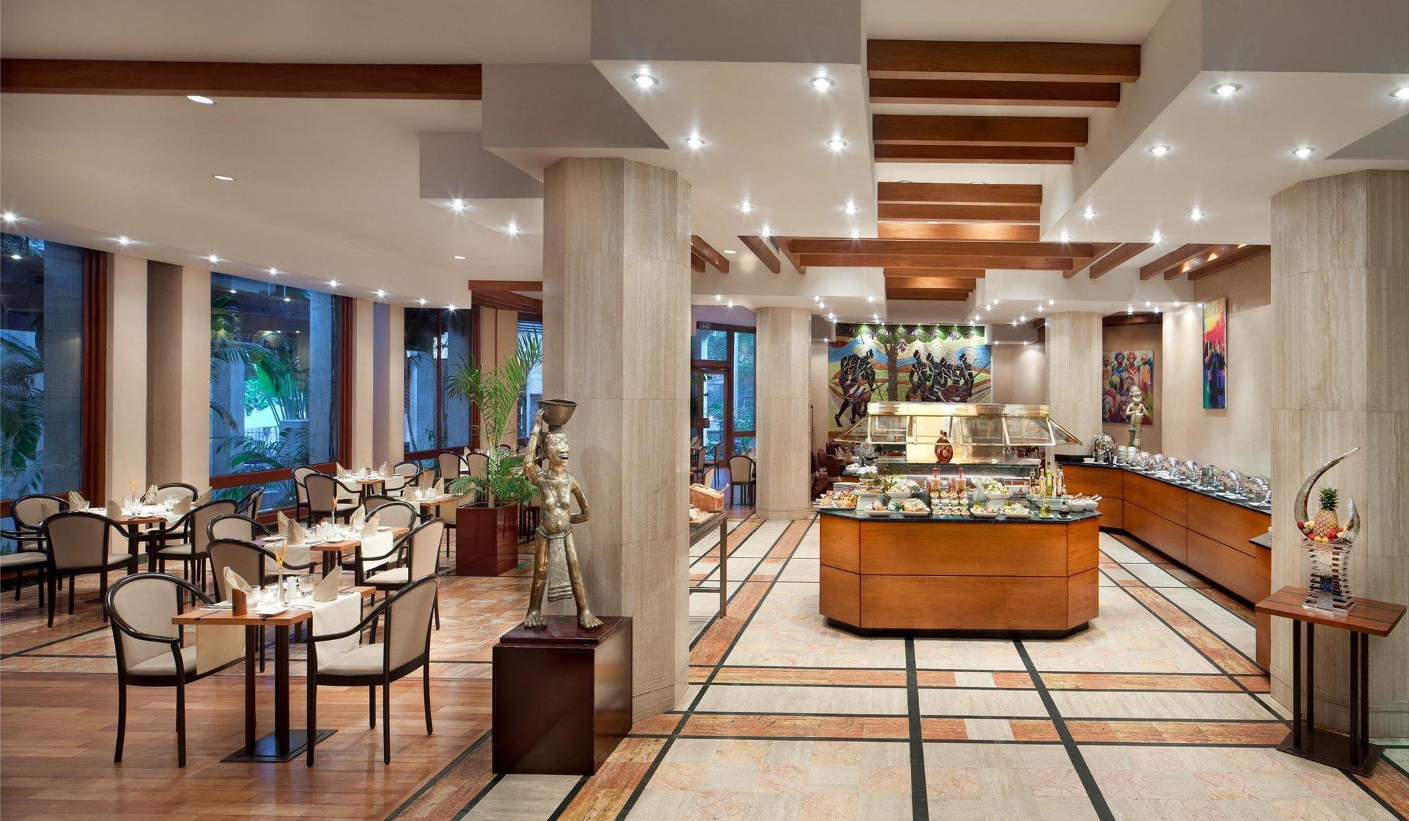 Hilton Yaounde Hotel Luaran gambar