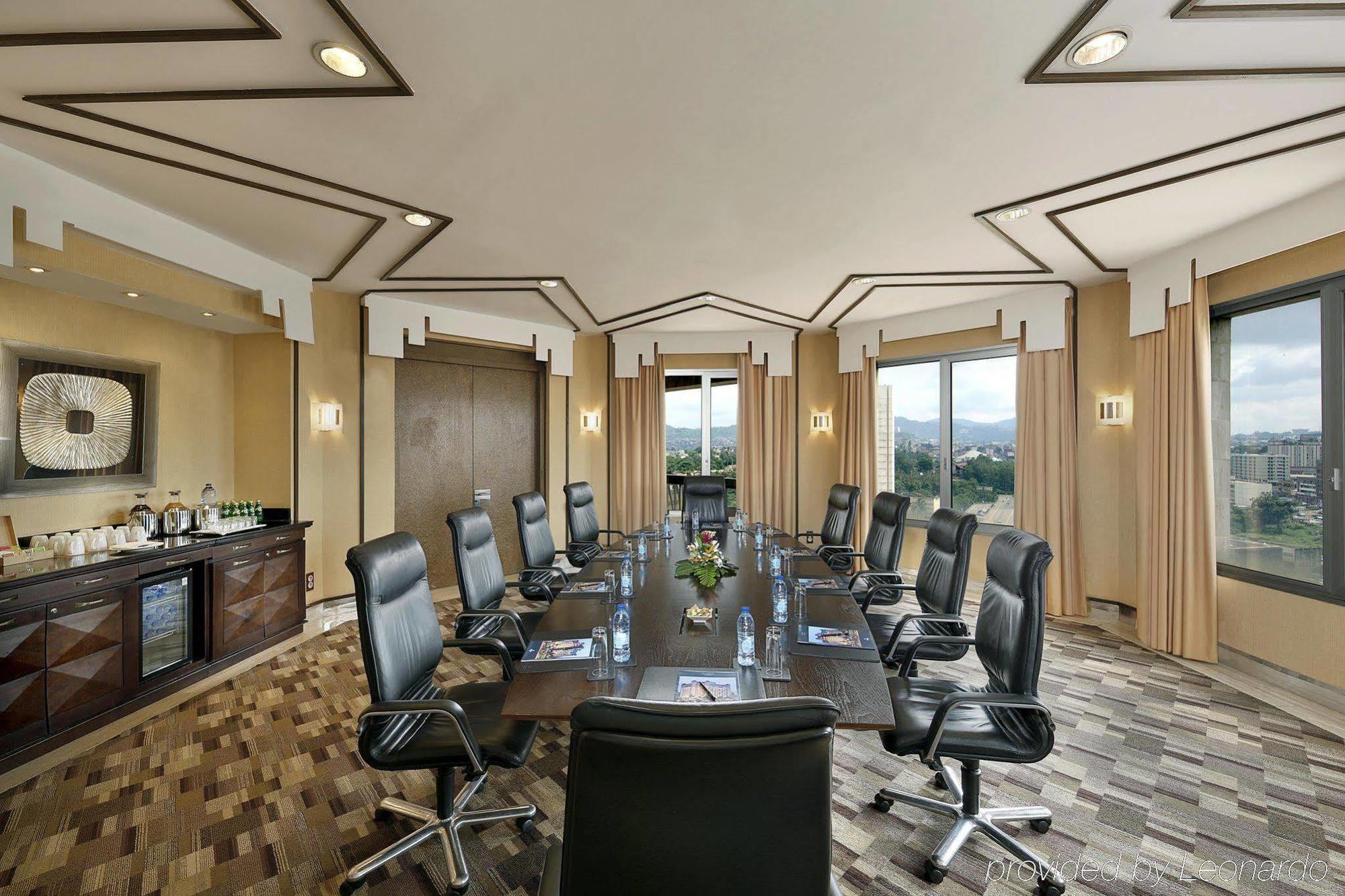 Hilton Yaounde Hotel Luaran gambar